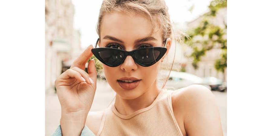 The Classic Cat Eye: Fierce and Fabulous